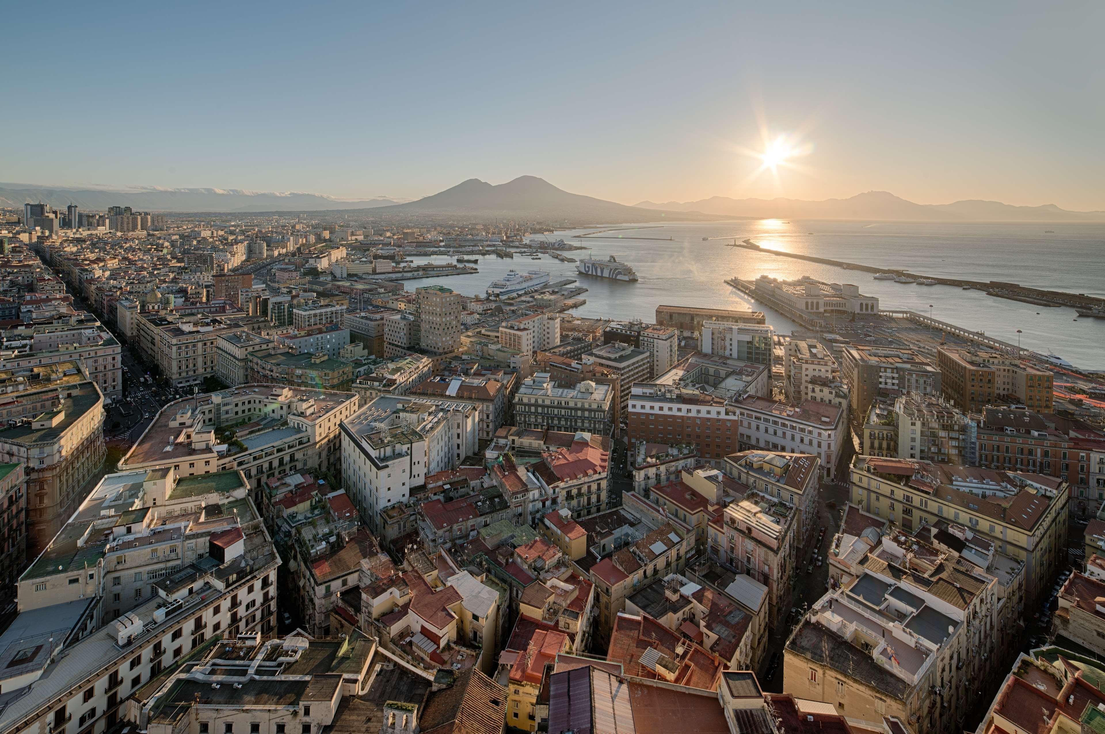 Nh Napoli Panorama Hotel Exterior foto